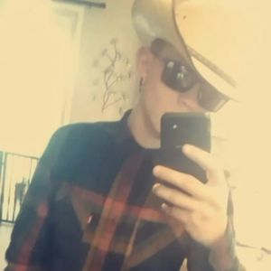 Meet your Posher, Caleb